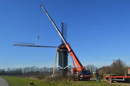 Batenburg Molen van Batenburg Steken as en roeden 2016 foto Mark Ravesloot Batenburg Molen van Batenburg
